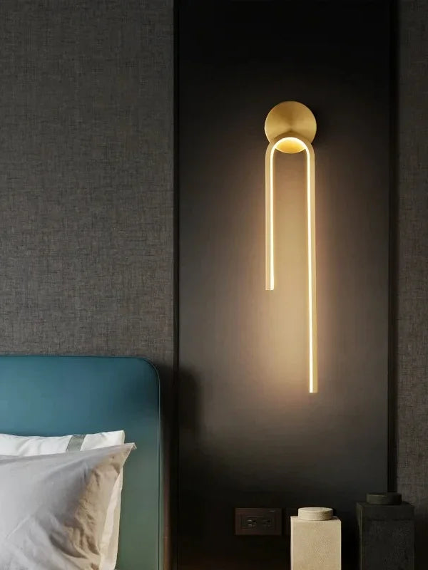 Fjora Wall Light
